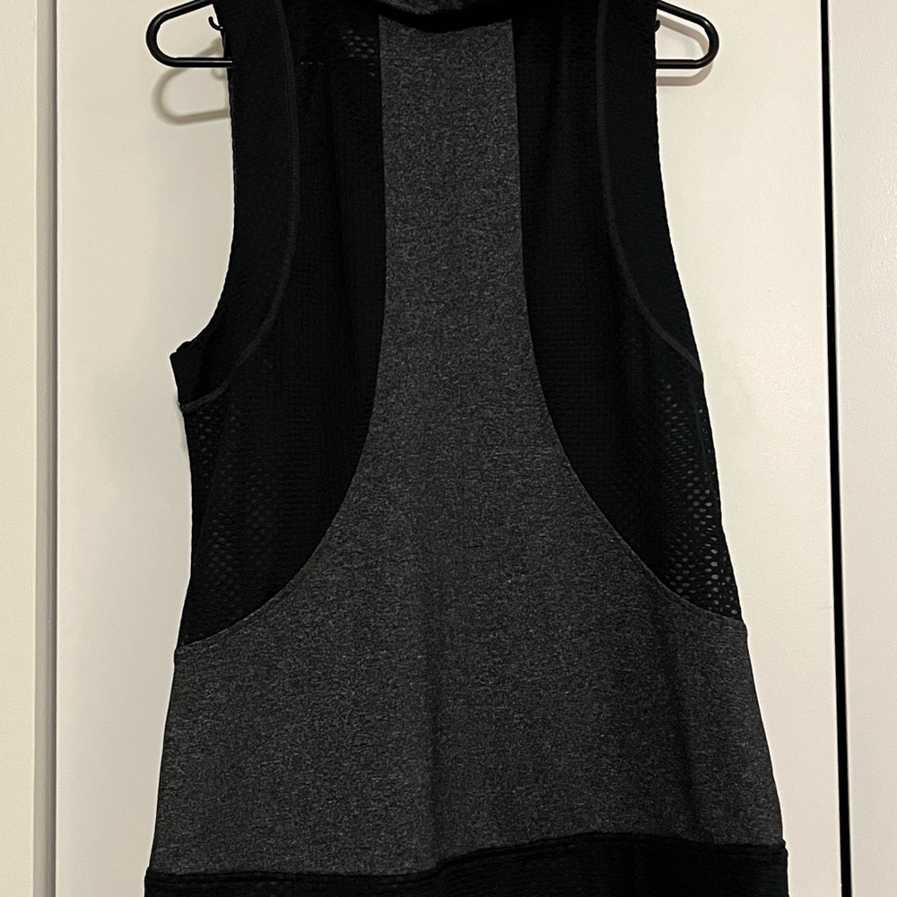 Layering vest size M - Picture 4 of 4